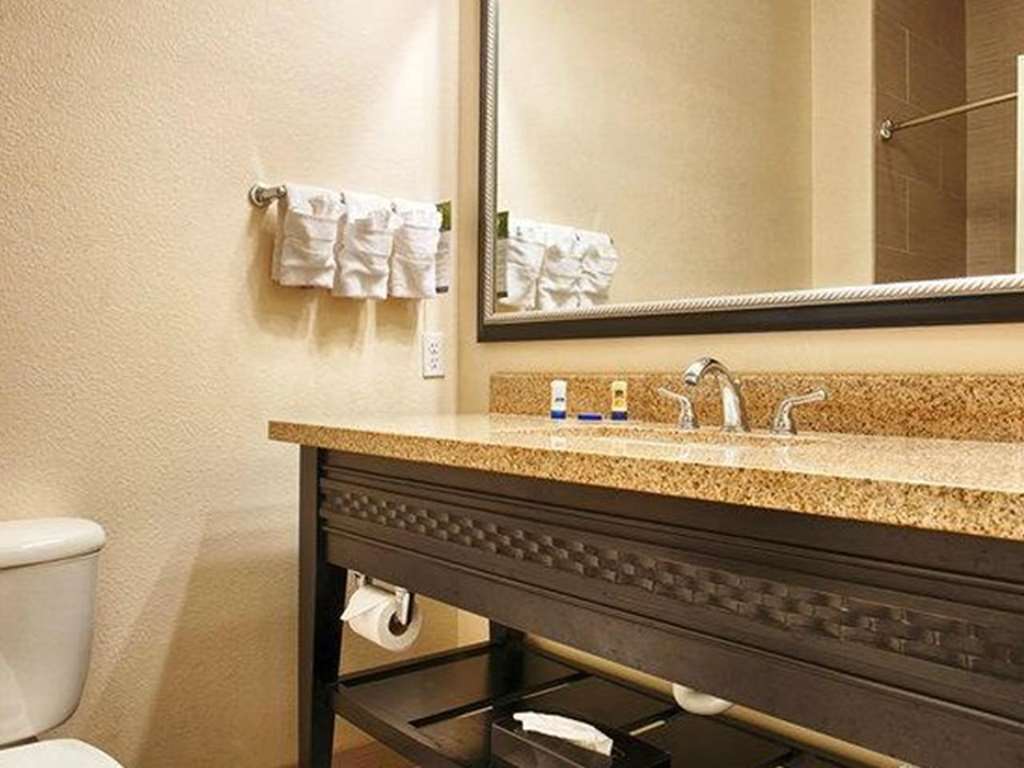 Red Roof Inn & Suites 朗维尤 客房 照片